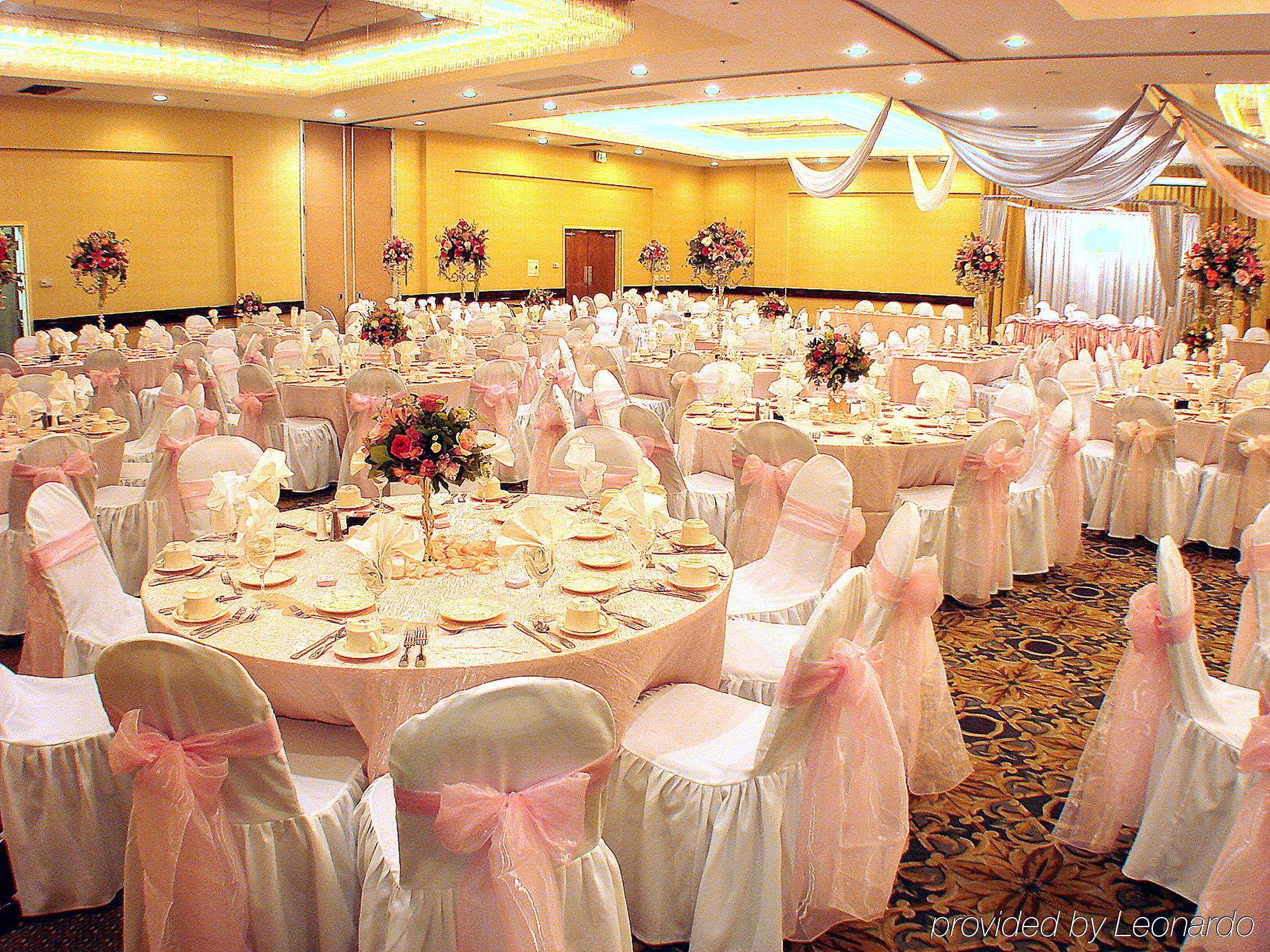 Radisson Hotel Santa Maria Restaurant photo